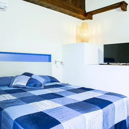 Allotjaments Placa Major-roure Apartment *